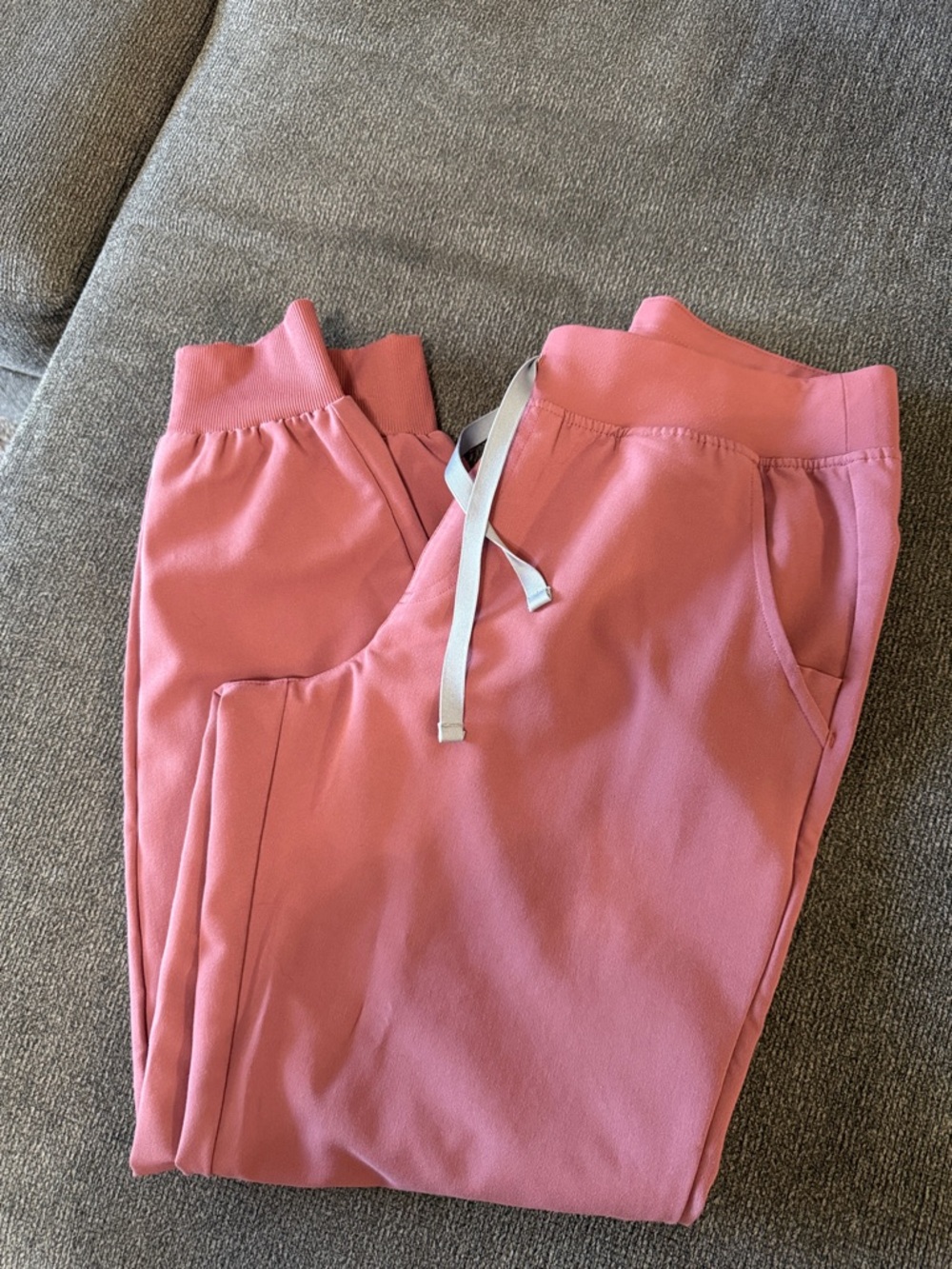 Figs Women's Mauve Technical Jogger Pants